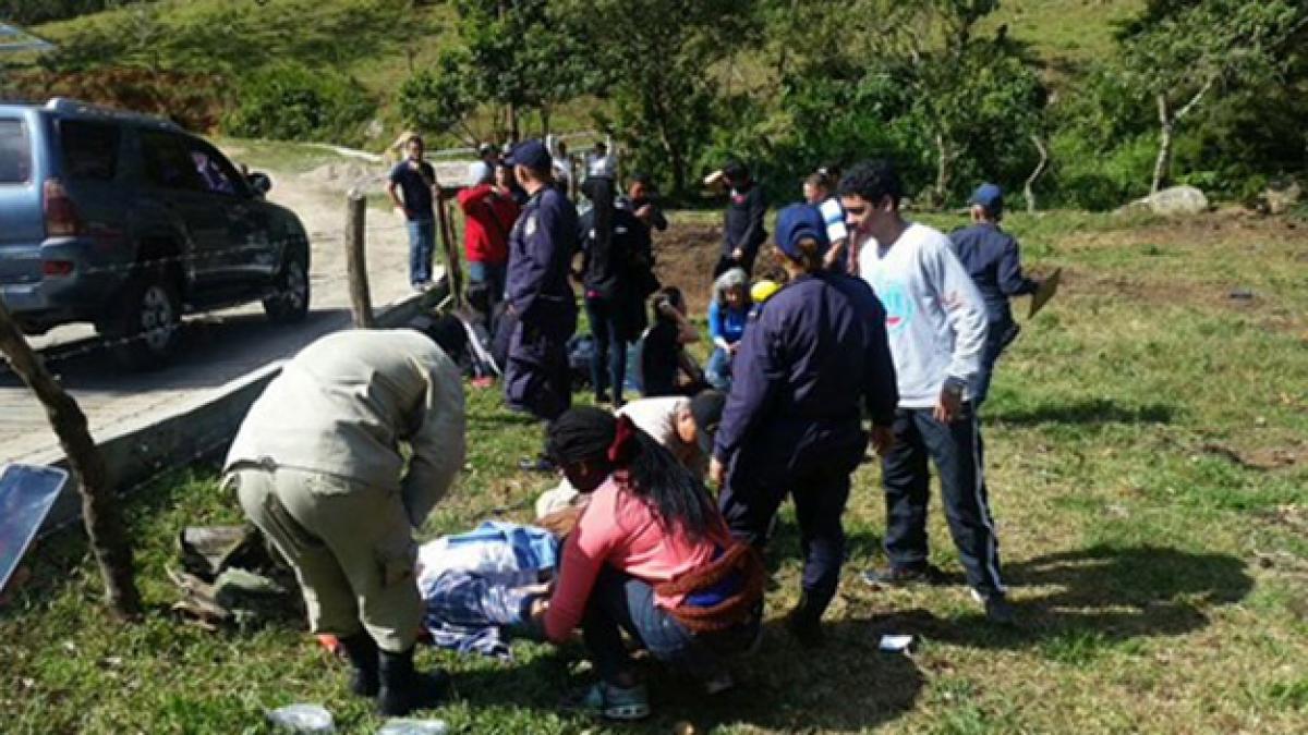 At least 16 killed, 34 injured in Honduras bus crash